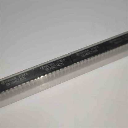 Picture of SN74HC240N DİP IC