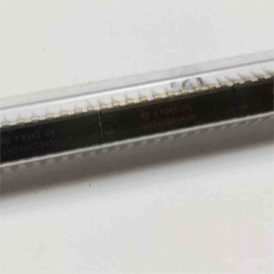 Picture of SN74HCT245N DİP IC