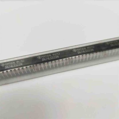 Picture of SN74LS323N DİP IC
