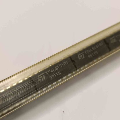 Picture of T74LS151B1 DİP IC