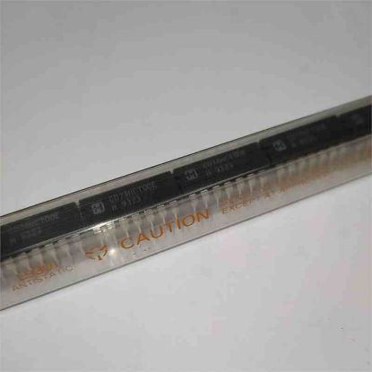 Picture of CD74HCT00E DİP IC