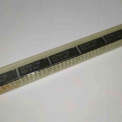 Picture of CD74HCT74E DİP IC