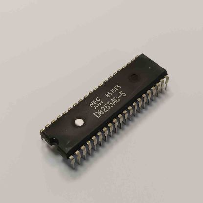 Picture of D8255AC-5 IC