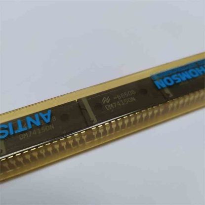 Picture of DM74150N DİP IC