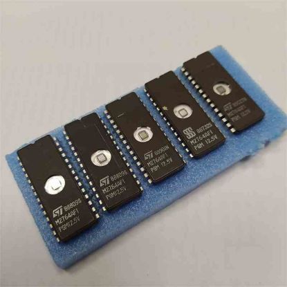 Picture of M2764AFI IC