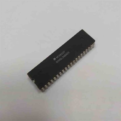 Picture of MC6802P IC