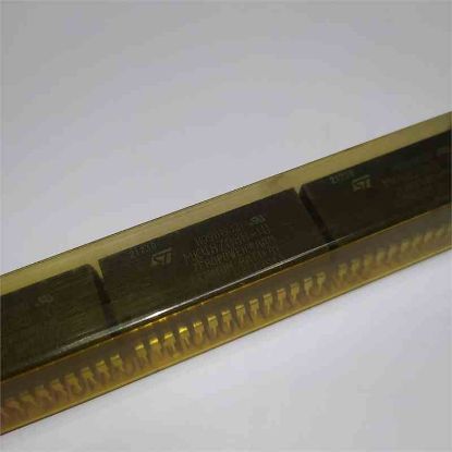 Picture of MK48Z08B10 IC