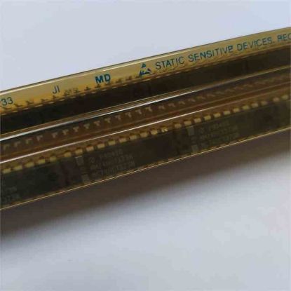 Picture of MM74HCT373N DİP IC