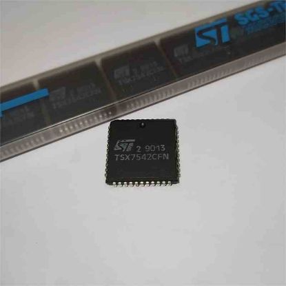 Picture of TSX7542CFN PLCC IC