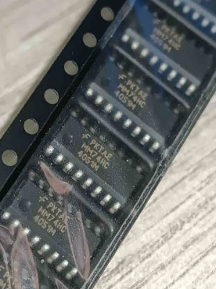 Picture of MM74HC4051M smd IC