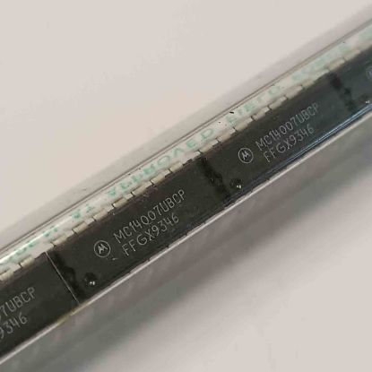 Picture of MC14007UBCP IC
