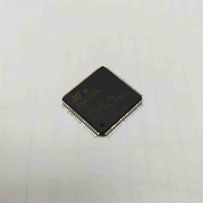Picture of TDA7506 PLCC IC