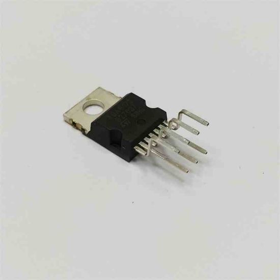 Picture of TDA8172 IC