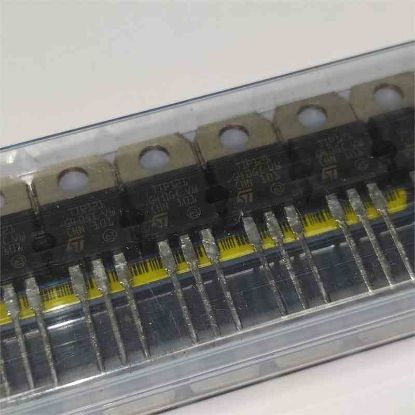 Picture of TIP121 5A 80V TO220 IC