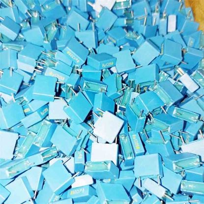 Picture of B32530-C3104-J002  0.1UF 250V 7.5mm CAPACITOR