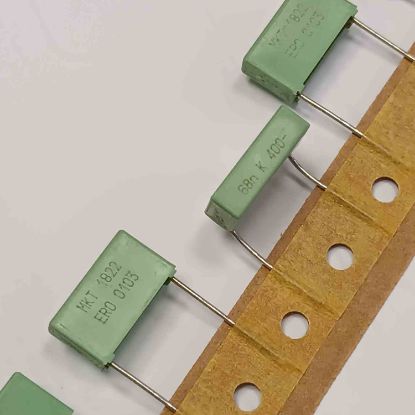 Picture of 1822-368/405W 68NF 400V 15mm CAPACITOR