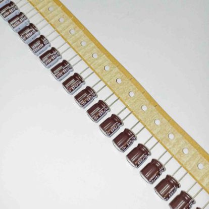 Picture of UPW1A681MPD1TD 680uF 10V 10x14 105 CAPACITOR