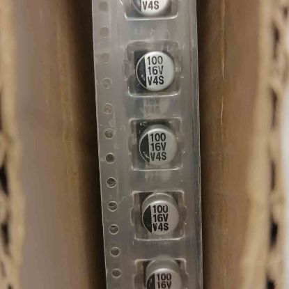 Picture of 100UF 16V 6x5 CAPACITOR SMD