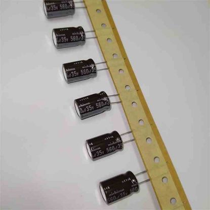 Picture of UPL1561MHH1TI 560MF 35V 12.5x20 105 CAPACITOR