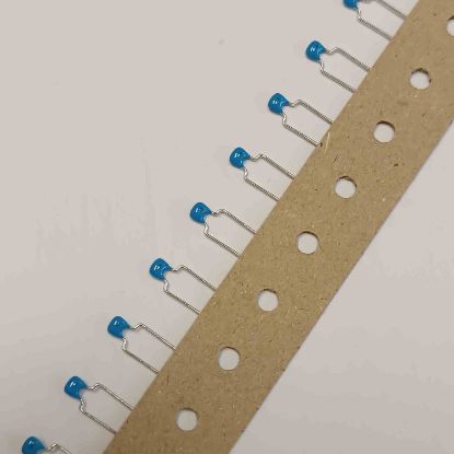 Picture of RPE5C2A561J2M1A03A 560PF 100V 5mm  CAPACITOR