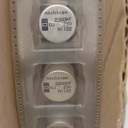 Picture of UUJ1E222MNLANAMS 2200uF 25V CAPACITOR