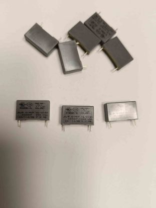 Picture of R413I13300000K 3300pF 300Vac  15mm CAPACITOR