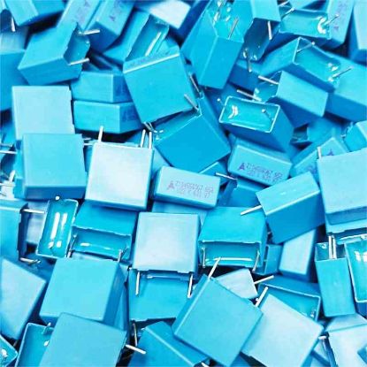 Picture of B32652A6224K  0.22UF 630V 15mm CAPACITOR