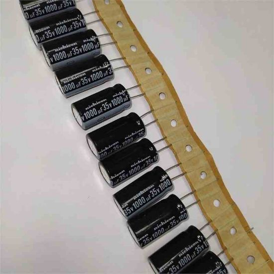 Picture of 1000uF 35V 12x25mm 105 CAPACITOR