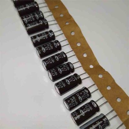 Picture of 470uF 25V 10x20mm 105 CAPACITOR