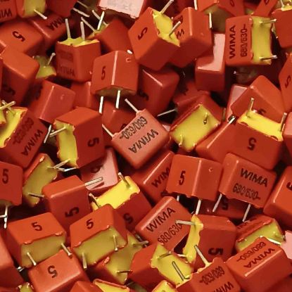 Picture of 680/630 680PF 630v 5mm CAPACITOR