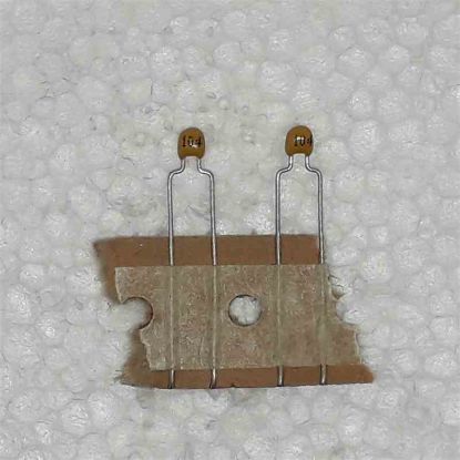 Picture of GRM21BR71H105KA12L 1UF 50V 805 CAPACITOR