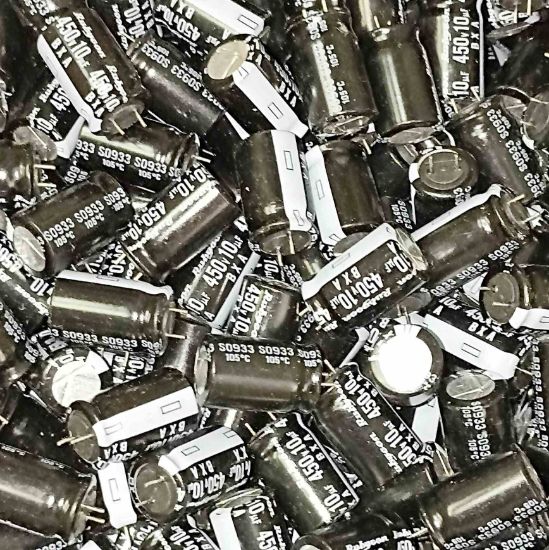 Picture of 10UF 450V 12.5x20mm  105 CAPACITOR