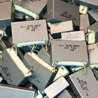 Picture of R75GI3330AA00J 330NF 160V 15 0.05 CAPACITOR