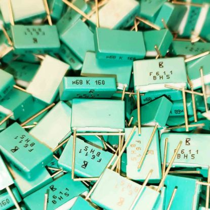 Picture of F611BC684K160A 680NF 160V 15mm 0.1 CAPACITOR