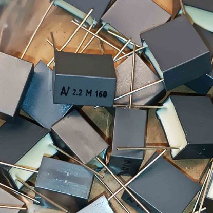 Picture of R60GI4220GY30M 2.2UF 160V 15mm  0.1 CAPACITOR