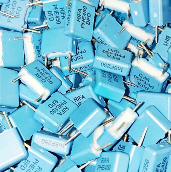 Picture of PHE450HK4180FR05   0.0018UF 250V  7.5mm  0.01 CAPACITOR
