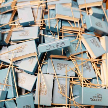 Picture of PHE450PD5220JR30LL1   0.022UF 1000V    22.5mm  0.05 CAPACITOR