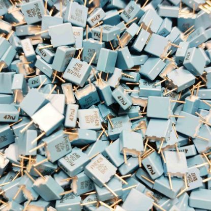 Picture of PHE426HJ5470JR05   0.047UF 250V 5mm  0.05 CAPACITOR