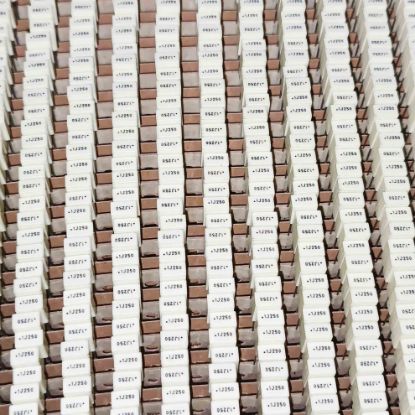 Picture of R82IC3100DQ60J 100NF 250V 5 0.05 CAPACITOR