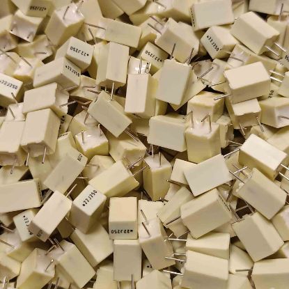 Picture of R82IC3220AA60J 220NF 250V 5mm 0.05 CAPACITOR