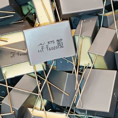 Picture of R75IN42204040J 2.2UF 250V  0.05 CAPACITOR