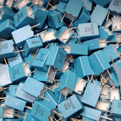 Picture of PHE426DJ5820JR05   0.082UF 100V 5mm  0.05 CAPACITOR