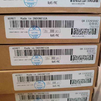 Picture of R82EC3100JE70K  0.1UF 100V 5mm 0.1 CAPACITOR