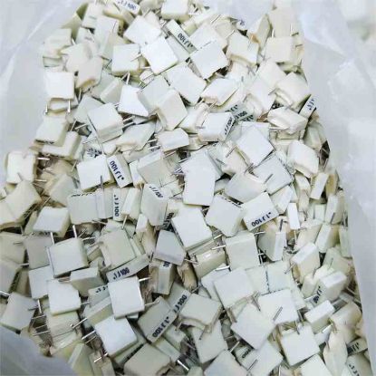 Picture of R82EC3100JA70J  0.1UF 100V 5mm 0.05 CAPACITOR