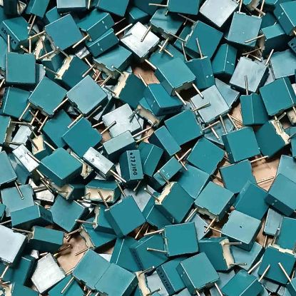 Picture of F612JG224J100C   0.22UF 100V 5mm 0.05 CAPACITOR