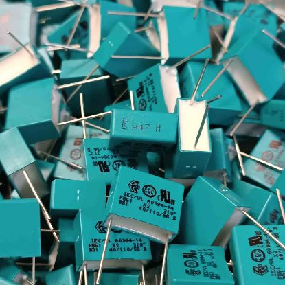 Picture of F861BP474M310A   0.47UF 310VAC 15mm  0.2 CAPACITOR