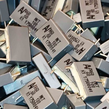 Picture of R60EI3680JB30J  0.68UF 100V 15mm 0,05 CAPACITOR