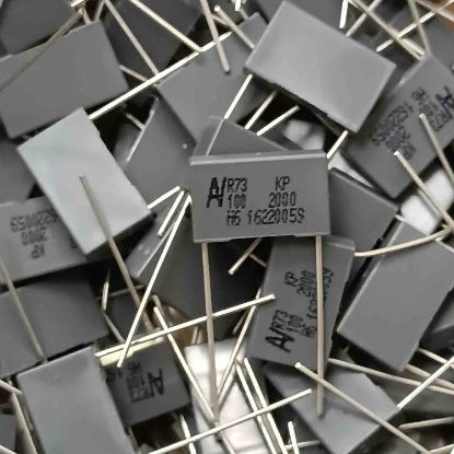 Picture of 73UI01005003J 100PF 2000V 15mm  0.05 CAPACITOR