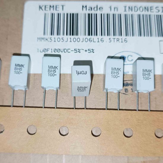 Picture of MMK5105J100J06L16.5TR16 1MF 100V 5 0.05 CAPACITOR