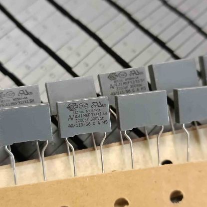 Picture of R413F1220KC00K 0.0022UF 300VAC 10mm  10%|R.41 CAPACITOR